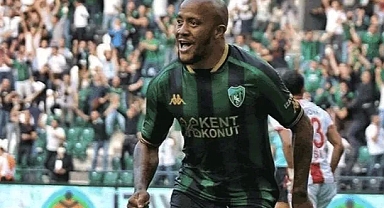 Sakaryaspor, Dino Ndlovu'yu kadrosuna kattığını açıkladı!