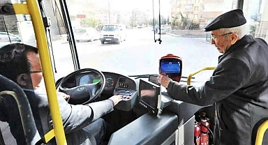 Bakan Açıkladı! 65 Yaş Üzeri Ücretsiz Toplu Taşıma Kullanmaya Devam Edecek Mi?