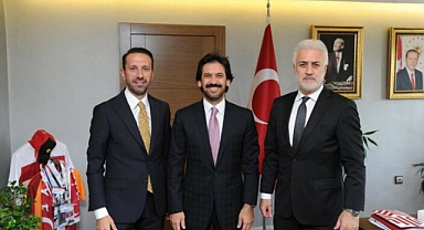 Devlet Tiyatroları Genel Müdürlüğü'ne Tamer Karadağlı atandı