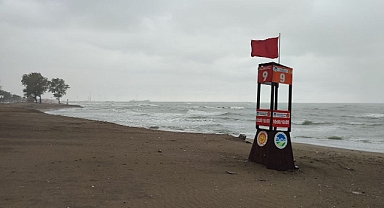 Dikkat!.. Sakarya'da denize girmek bugün de yasak
