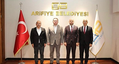 Levent Bülbül’den Arifiye Belediyesine Ziyaret