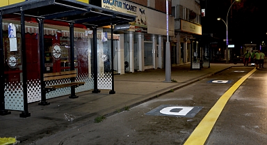 Sakarya Büyükşehir Belediyesinden Yaya Geçidi ve Duraklarda Çalışma