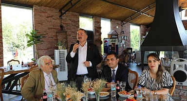 Arifiye Kaymakamı Ahmet Can Pınar ve Belediye Başkanı Karakullukçu Gazi Ailelerle Bir Araya Geldi