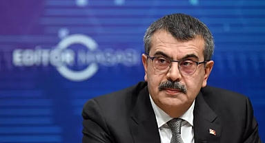 Bakan Tekin'den öğretmen atamaları ve okullarda cep telefonu kullanımıyla ilgili açıklama