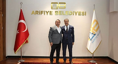 İsmail Karakullukçu, Serdivan Belediye Başkanı Yusuf Alemdar’ı Ağırladı