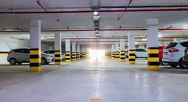 Şeytanın aklına gelmez! 100 lira verip milyonluk BMW'lerle piyasa yaptı