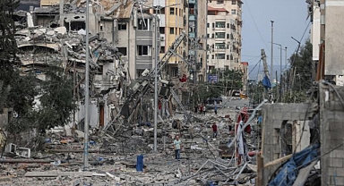 Gazze'de 900 kişi hayatını kaybetti