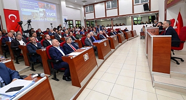 Yüce’den Şehir Kütüphanesi ve KONUT A.Ş müjdesi