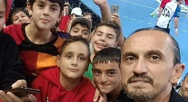 Arifiye Üzeyir Garih Ortaokul Öğrencilerinden Milli Takıma Tam Destek