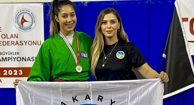 Büyükşehir’den İki Şampiyonluk