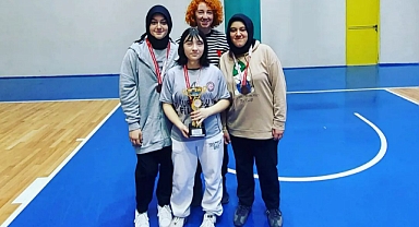 Masa Tenisinde Bir Derece De Arifiye'den