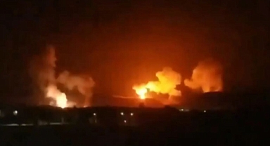 ABD ve İngiltere Yemen'i Vurdu