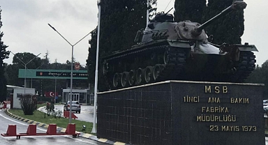 Arifiye'deki BMC (Tank Palet) Fabrikası Önünde Toplandılar