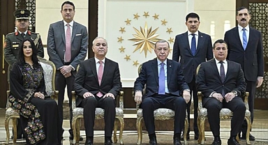 Büyükelçilerden Cumhurbaşkanı Erdoğan'a güven mektubu