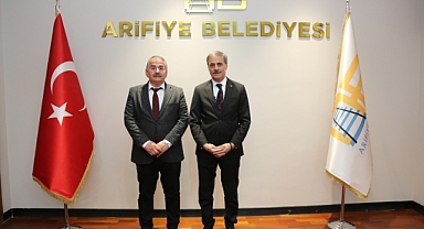 Yusuf Alemdar'dan Arifiye Belediyesi Ziyareti