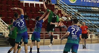 Sakarya Büyükşehir Belediyespor Hentbol Sezonunu Galibiyetle Kapattı