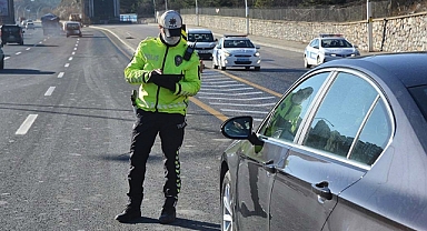 Sakarya’da 1 Ayda 822 Araç Trafikten Men Edildi