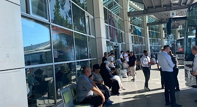 Kurban Bayramı Tatilcileri Şehre Dönüyor: Sakarya Büyükşehir Terminali'nde Yoğunluk