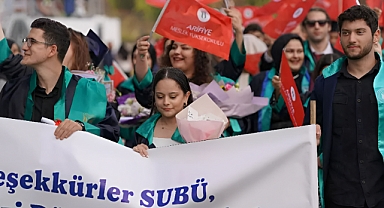 SUBÜ Arifiye MYO Mezuniyet Töreni Büyük Bir Coşkuyla Gerçekleşti