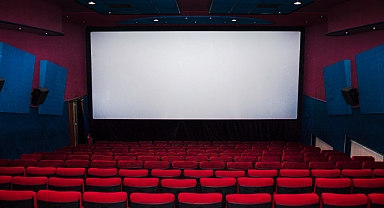 Emeklilere Sinema Salonlarında Yüzde 30 İndirim