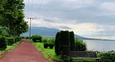 Yürüyüş Alanı Demeye Bin Şahit İster