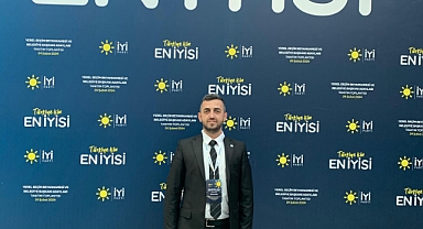 İYİ PARTİ ARİFİYE'DE YENİ DÖNEM: İRFAN ÖMÜR, İyi Parti İlçe Başkanı Oldu