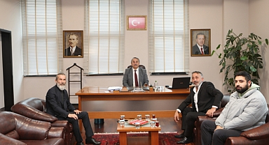 Başkan Karakullukçu, Karasu Esnaf ve Sanatkarlar Odası'nın Nazik Ziyaretinden Dolayı Teşekkür Etti