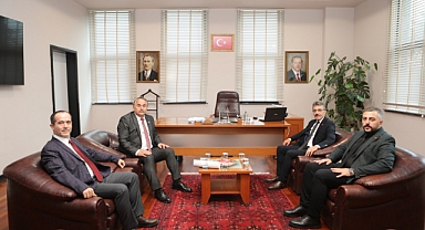 Erenler Belediye Başkanı Şenol Dinç’ten Başkan Karakullukçu’ya Ziyaret