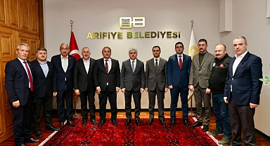 Sakarya Valisi Rahmi Doğan, Arifiye Belediyesini Ziyaret Etti