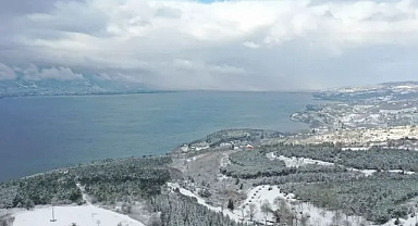 Sapanca Gölü'nde Su Seviyesi Yükselişte: Yağışlar Yüz Güldürdü, Umut Verdi