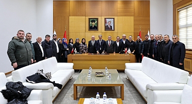 Arifiye Belediyesi’nden Büyükşehir Belediye Başkanı Yusuf Alemdar’a Ziyaret