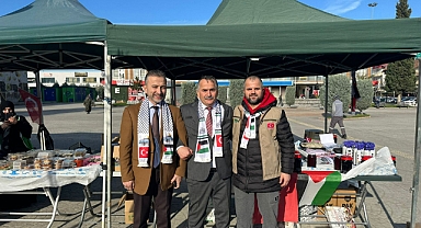 Filistin Yararına Hayır Çarşısı Düzenlendi