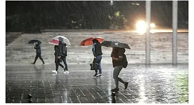 Sakarya'da Kuvvetli Fırtına Uyarısı: Rüzgar Hızı 75 km/saat'e Çıkacak