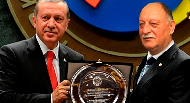 Sakarya İş Dünyasını Derinden Sarsan Acı Vefat: Şinasi Bayraktar'ı Kaybettik