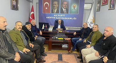 Arifiye Muhtarlarından Ak Parti İlçe Başkanlığına Ziyaret