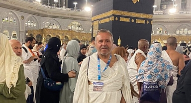 Okul Müdürü İsmail Yaman, Umre'de Arifiye Mezunlarını Unutmadı