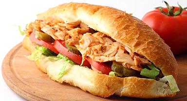 Okulda Tavuk Döner Zehirlenmesi! 15 Öğrenci Hastanelik Oldu