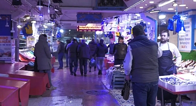 Sakarya’da Balık Fiyatları Uçtu: Hamsi ve İstavrit 200 TL’yi Gördü!