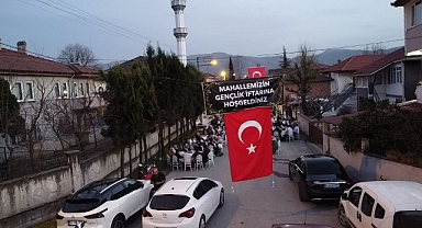 Arifiye Yukarıkirazca Mahallesi’nde Renkli Gençlik İftarı