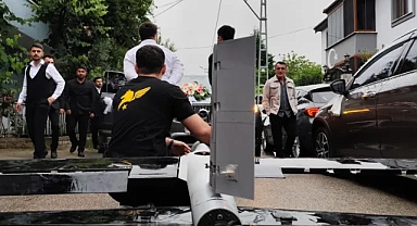 Arifiye’de Düğün Geleneğine Teknolojik Dokunuş: Bu Kez Yolu İHA Kesti!