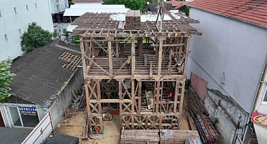 Bir Asrın Tanığı Yeniden Doğuyor: Tarihi Konak Eski İhtişamına Kavuşuyor