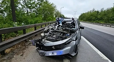 Otomobilden Sağ Çıkması İmkânsızdı, Yürüyerek Çıktı! Görenler Gözlerine İnanamadı!