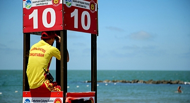 Sahilden Kale Gibi Kuleyi Çaldılar! Cankurtaran Kulesi Sırra Kadem Bastı