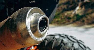 Sakarya’da Gergin Anlar: Motosiklet Gürültüsüne Silah ve Balyozla Karşılık!