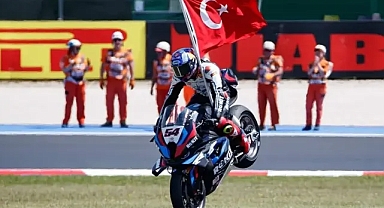 Sakarya'lı Milli Sporcu Toprak Razgatlıoğlu, Çekya’da Çifte Zaferle Parladı!