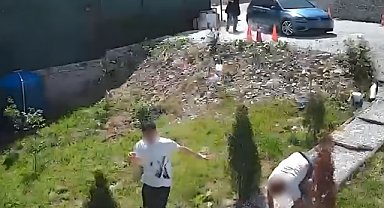 Sapanca’da Maskeli Saldırganların Bungalovda Yarattığı Dehşet Kamerada