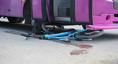 Akyazı’da Feci Anlar: 9 Yaşındaki Çocuk Otobüsün Altında Kaldı!