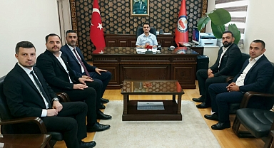 Anahtar Parti Arifiye İlçe Başkanlığından Kaymakamlık Ziyareti