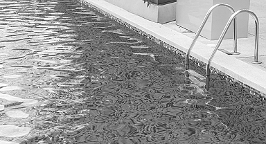 Karasu’da Havuz Kabusu: 23 Yaşındaki Genç Balıklama Atlayışta Can Verdi