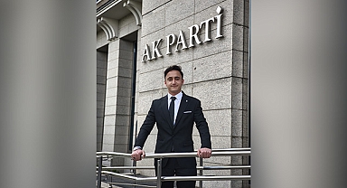 Arifiye Ak Parti Gençlik Kolları Sinan Taha Coşkun’a Emanet